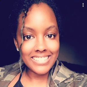 Meet your Posher, Nakia